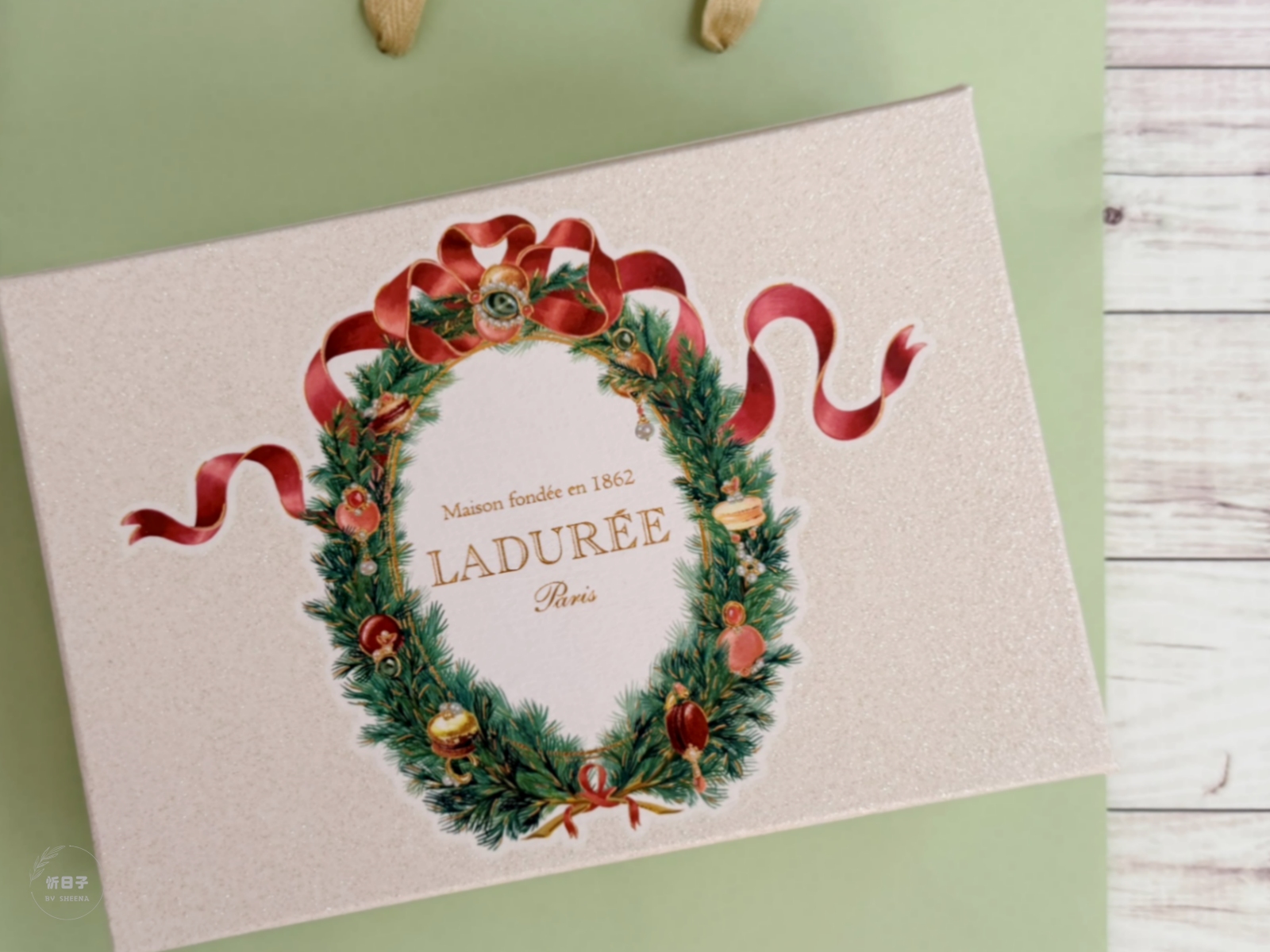 法國 x 零食甜點｜馬卡龍耶誕禮盒。Ladurée．Pierre Hermé