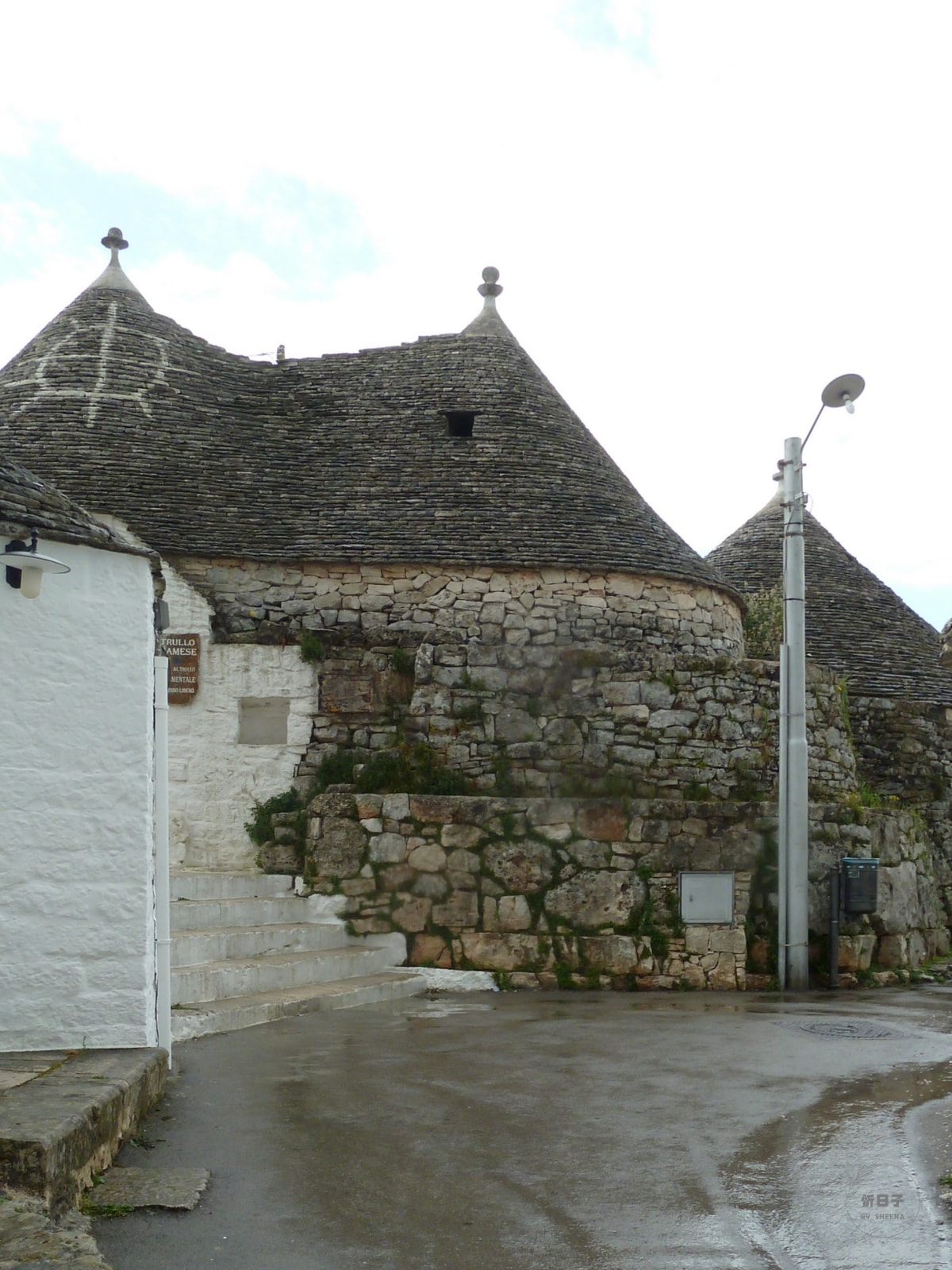 旅 x 義大利|Alberobello.阿爾貝羅貝洛。蘑菇村.UNESCO 世界文化遺產 - 第6張圖 旅 x 義大利|Alberobello.阿爾貝羅貝洛。蘑菇村.UNESCO 世界文化遺產